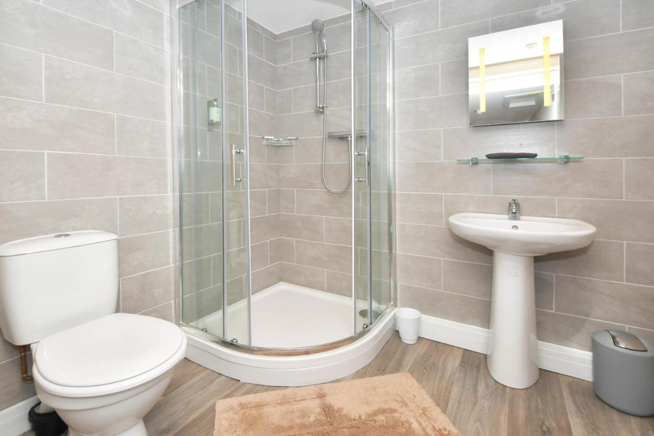 The Royal Oak Otel Biddulph  Dış mekan fotoğraf